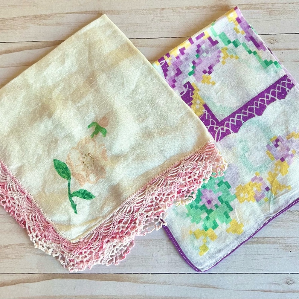 Vintage Women’s Handkerchief 2 piece Set Pretty Pink and Purple Floral Prints